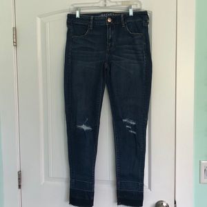 American Eagle Super Strech Jegging Ripped Jeans
